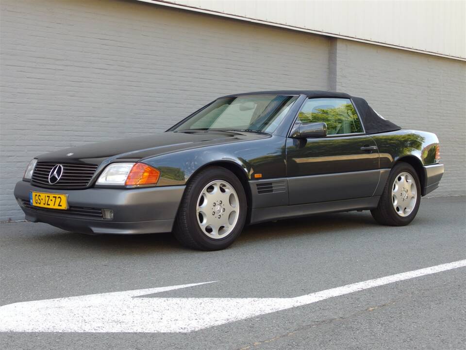 Image 2/96 of Mercedes-Benz 300 SL (1992)