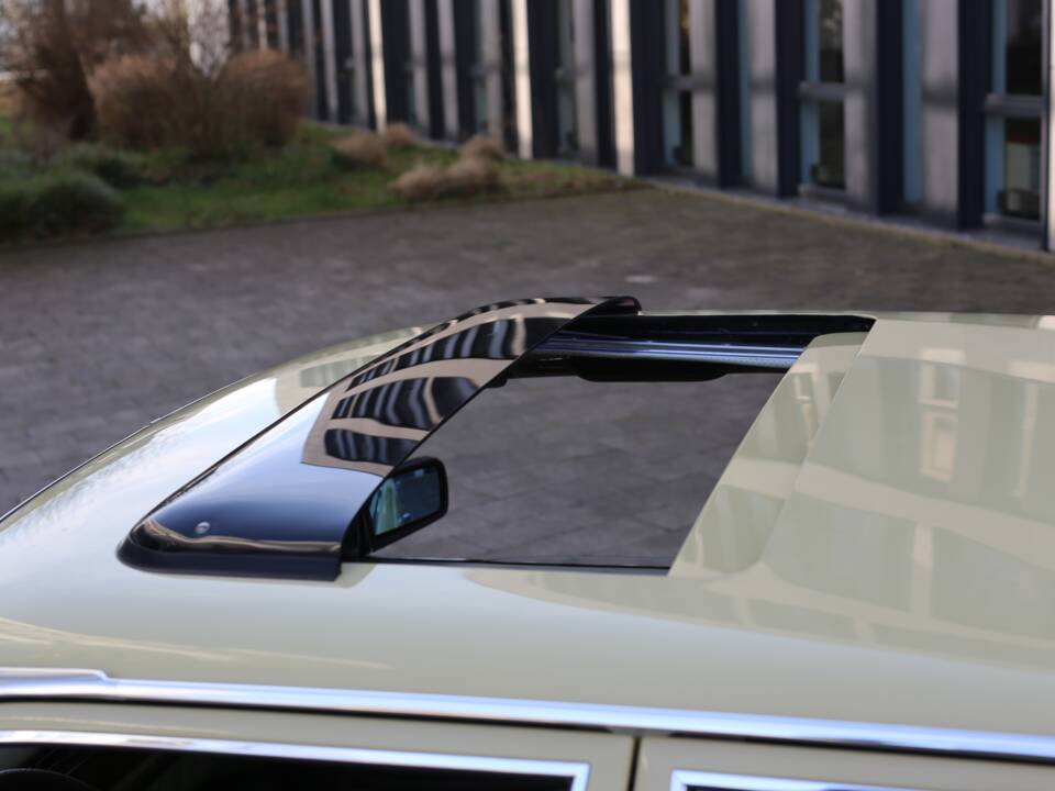 Bild 76/76 von Mercedes-Benz 280 SE (1977)