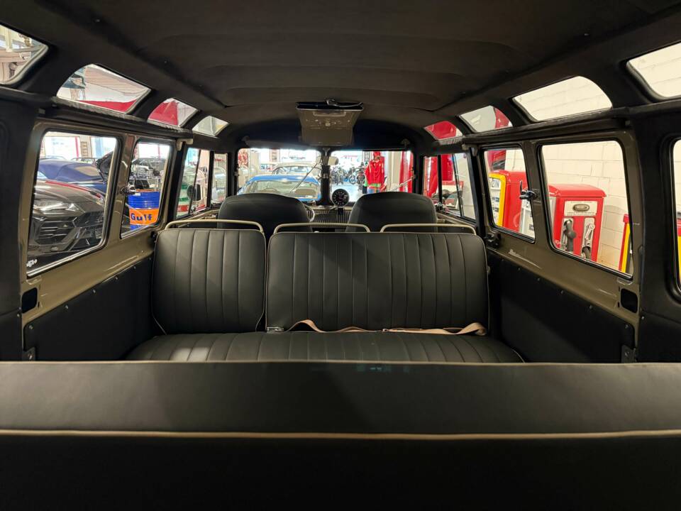 Image 16/26 of Volkswagen T1 Samba (1965)