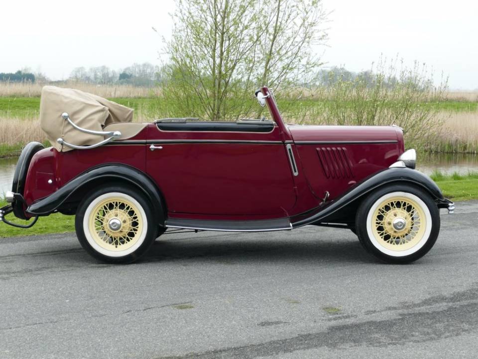 Afbeelding 3/16 van Ford Model Y (1932)