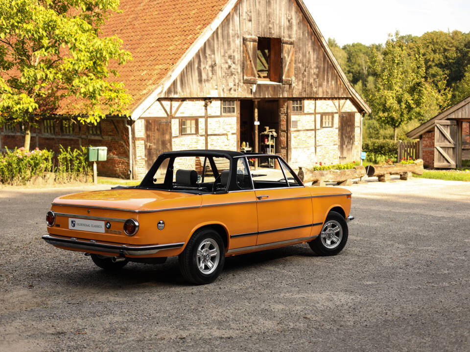 Image 6/78 of BMW 2002 Baur (1972)