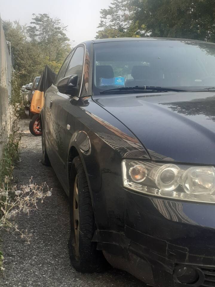 Bild 5/7 von Audi A4 2.0 (2001)