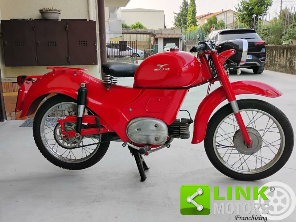 Image 6/10 de Moto Guzzi DUMMY (1964)