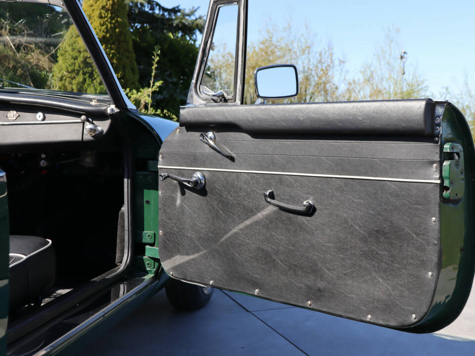 Bild 34/50 von MG MGB (1965)