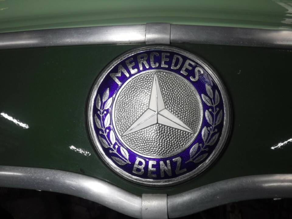 Bild 18/33 von Mercedes-Benz O 319 D (1961)