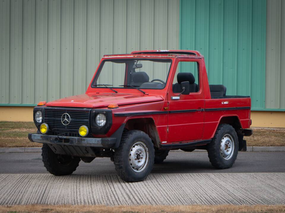 Immagine 8/42 di Mercedes-Benz 240 GD (SWB) (1979)