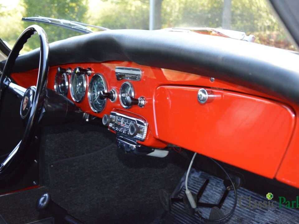 Immagine 27/50 di Porsche 356 B 1600 (1962)