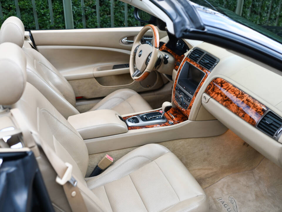 Imagen 36/43 de Jaguar XKR (2007)