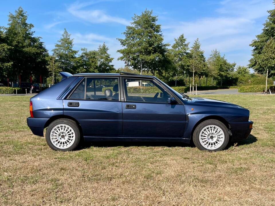 Bild 10/23 von Lancia Delta HF Integrale Evoluzione I (1992)