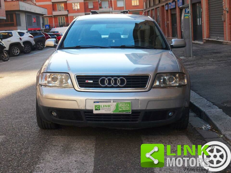 Bild 2/10 von Audi A4 Avant 2.5 TDI (2000)