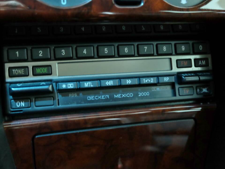 Bild 21/40 von Mercedes-Benz E 500 (1993)