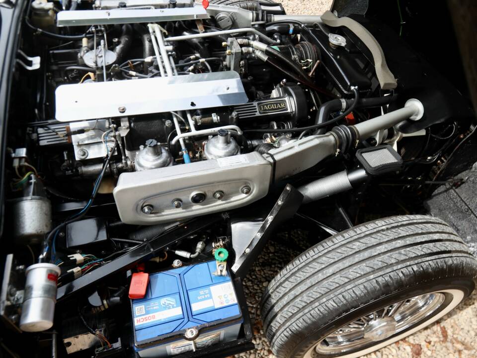 Afbeelding 28/50 van Jaguar E-Type V12 (1974)