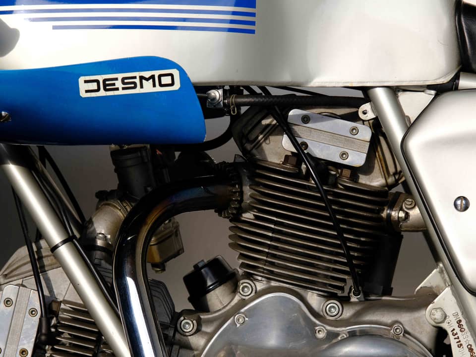 Image 43/54 de Ducati 900 SS (1977)
