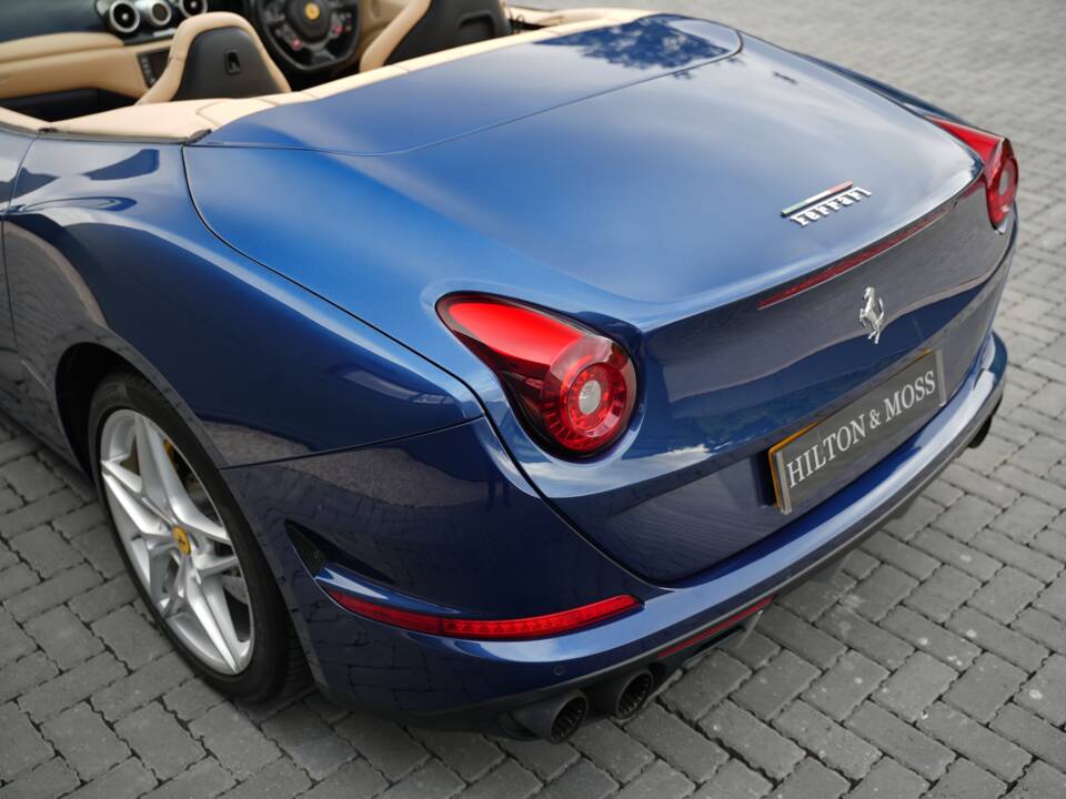 Image 48/50 of Ferrari California T (2015)