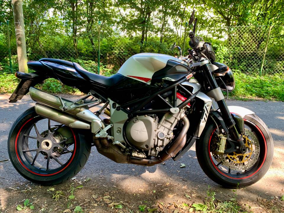Immagine 4/11 di MV Agusta Brutale 910 R (2007)