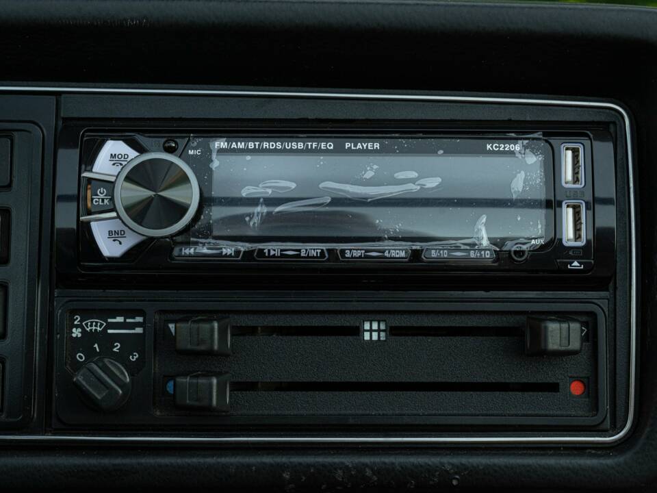 Image 49/50 of Volkswagen Golf I Cabrio GLi 1.8 (1983)