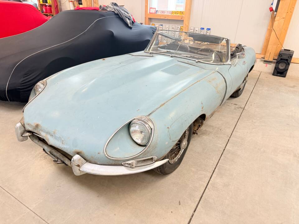 Image 41/53 de Jaguar Type E 4.2 (1967)