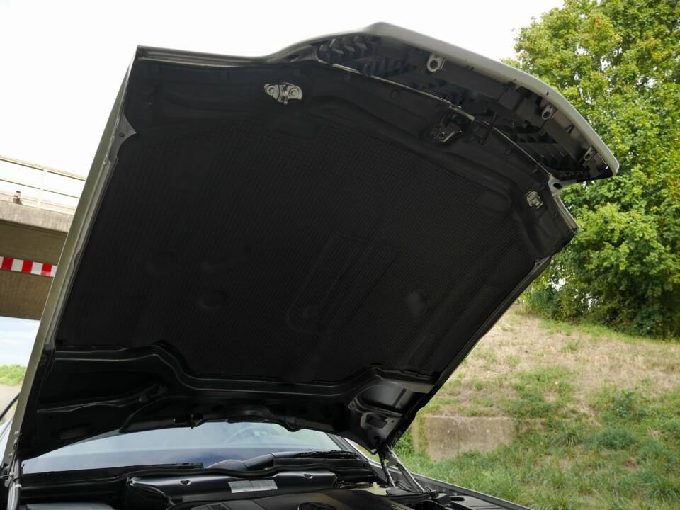 Image 30/50 of Mercedes-Benz SL 500 (1900)
