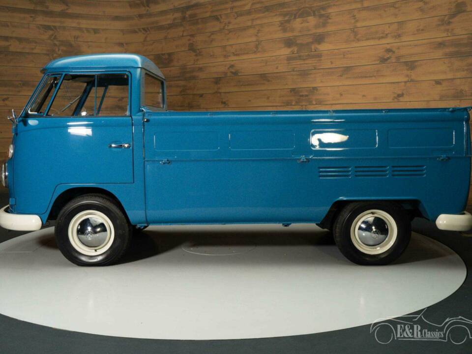 Bild 6/19 von Volkswagen T1 Pritsche Doppelkabine (1966)