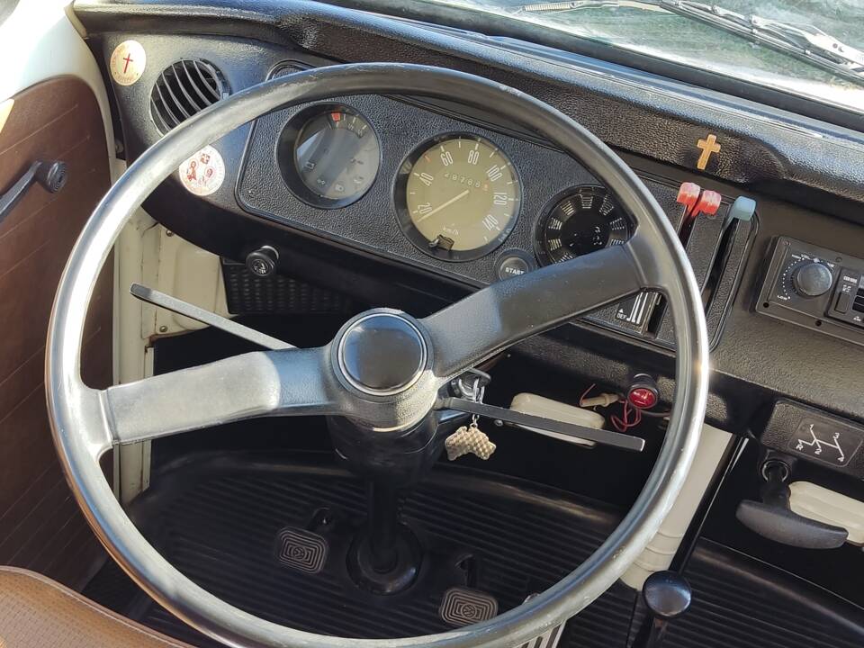 Imagen 7/50 de Volkswagen T2b panel van (1979)