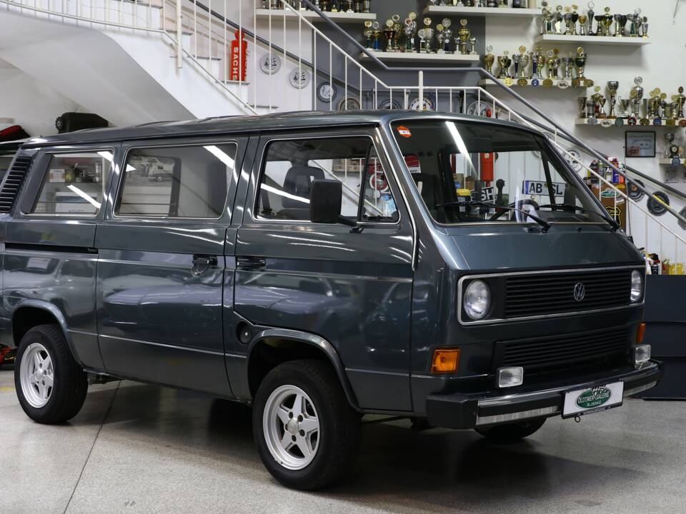 Bild 3/50 von Volkswagen T3 Caravelle GL 1.9 (1987)