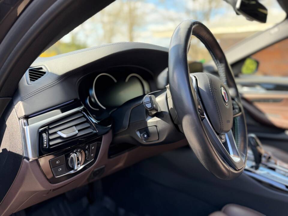 Image 18/28 of ALPINA D5 Touring (2018)