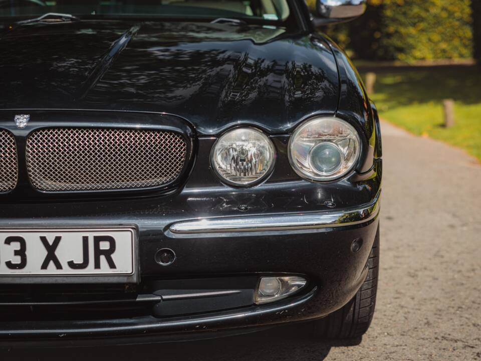 Bild 28/47 von Jaguar XJR (2006)