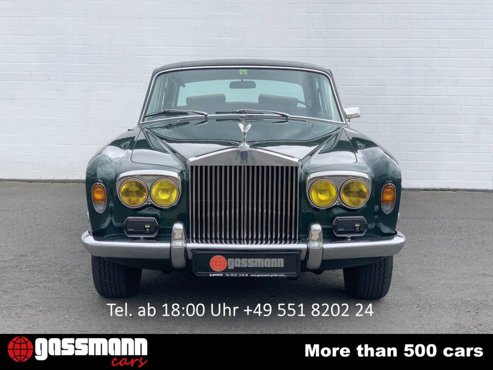Image 2/15 of Rolls-Royce Silver Shadow I (1975)