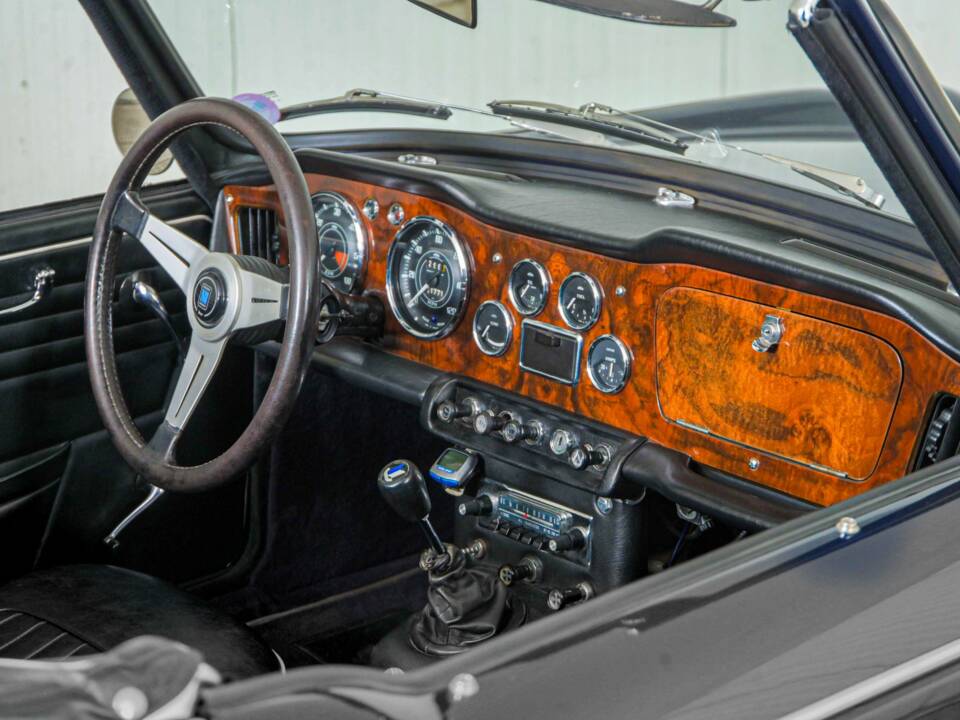 Bild 3/6 von Triumph TR 4A (1967)