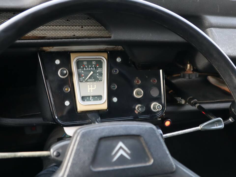 Image 4/50 of Citroën 2 CV 6 (1985)