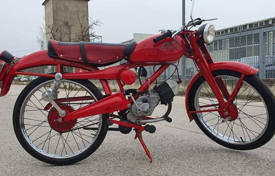 Image 7/22 of Moto Guzzi DUMMY (1960)