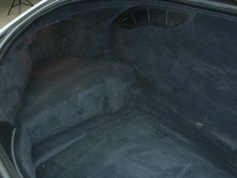 Afbeelding 27/30 van BMW Z8 (2001)