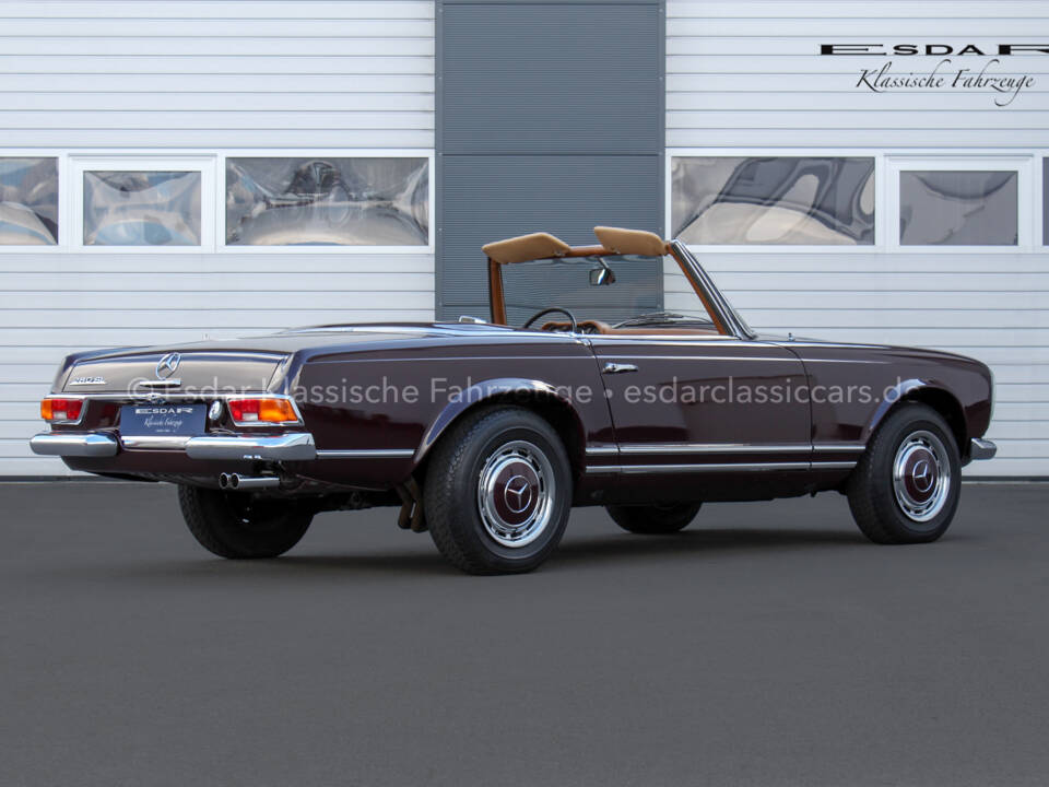 Image 3/33 of Mercedes-Benz 280 SL (1969)