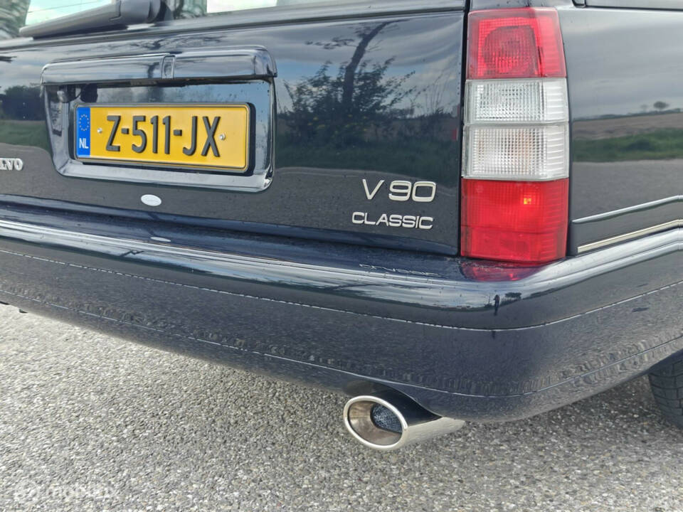 Image 6/38 of Volvo V90 3.0i (1998)