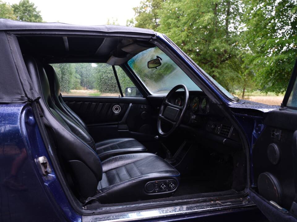 Bild 27/43 von Porsche 911 Carrera 3.2 (1989)