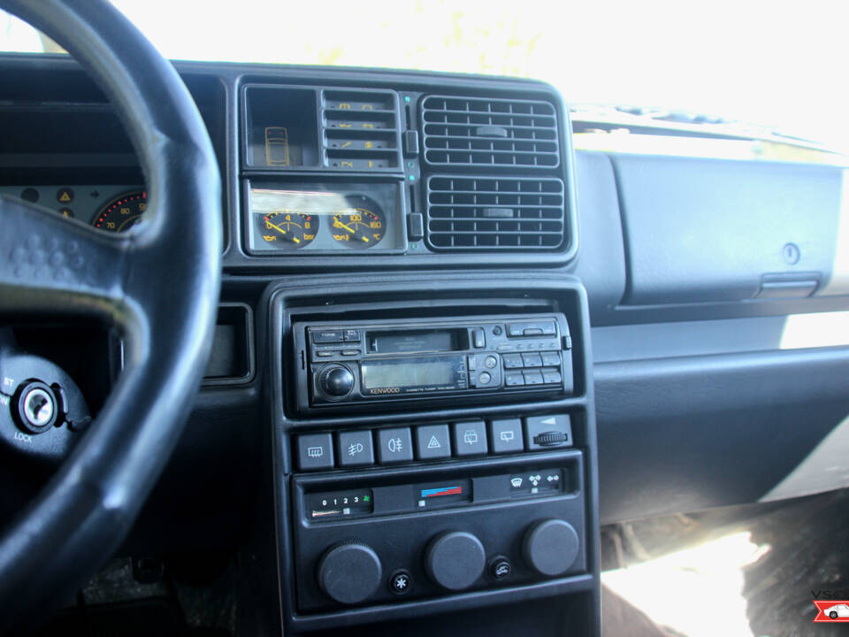 Bild 19/30 von Lancia Delta HF Integrale Evoluzione I (1991)