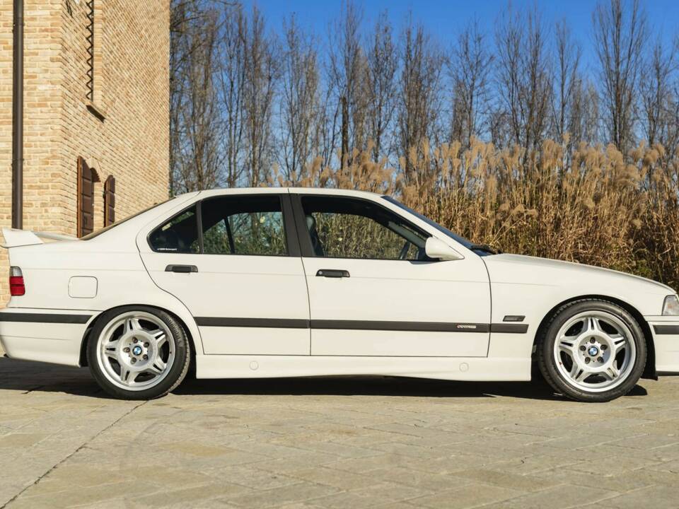 Bild 4/50 von BMW 318is "Class II" (1994)