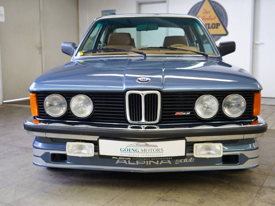 Image 4/56 of BMW 323i (1980)