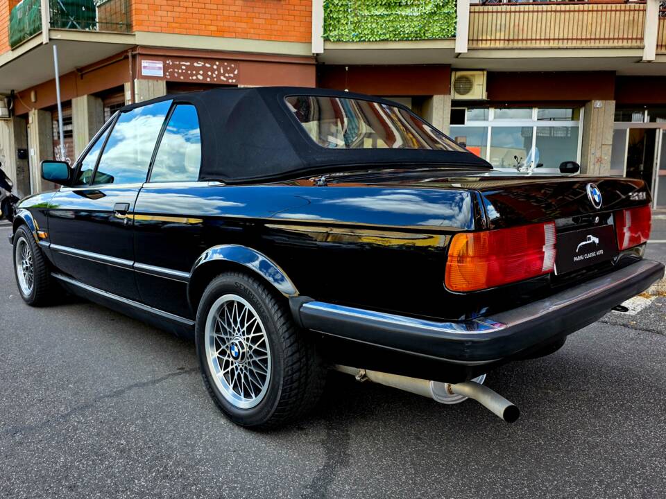 Bild 7/31 von BMW 320i (1988)