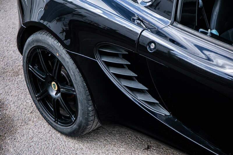 Image 24/25 of Lotus Elise R (2007)
