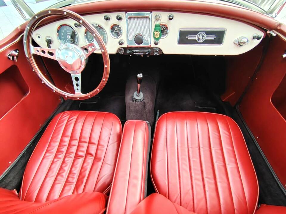 Image 29/61 of MG MGA 1500 (1958)