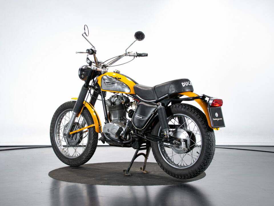 Image 2/50 of Ducati 250 Scrambler (1971)
