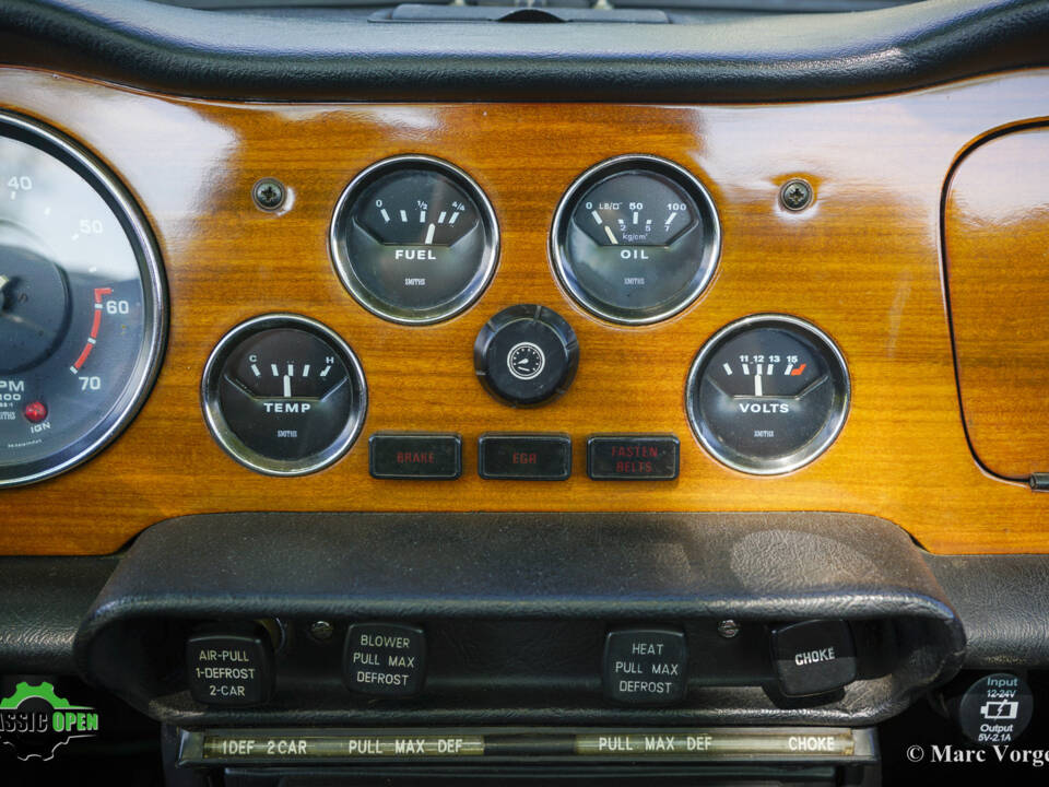 Image 8/52 of Triumph TR 6 (1973)