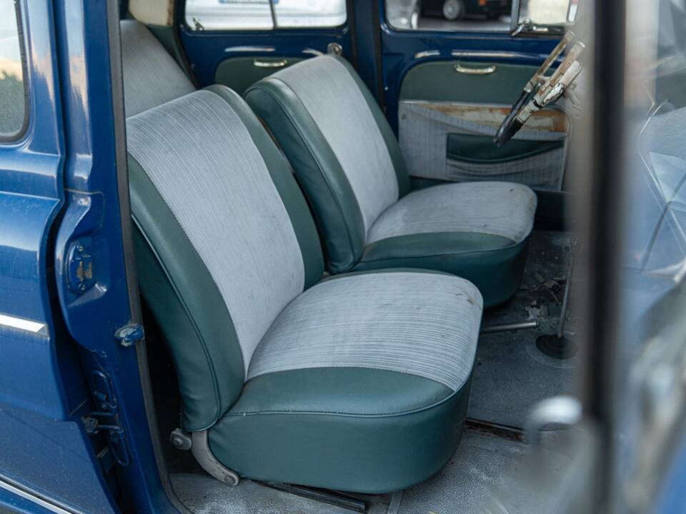 Bild 25/42 von Renault Ondine (1962)