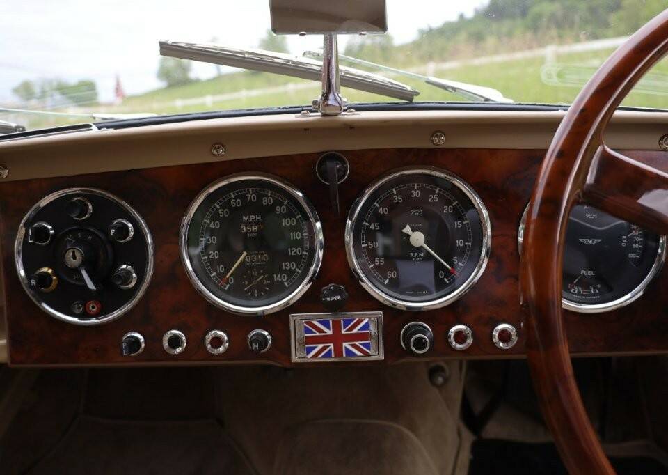 Bild 23/36 von Aston Martin DB 2&#x2F;4 Mk I (1954)
