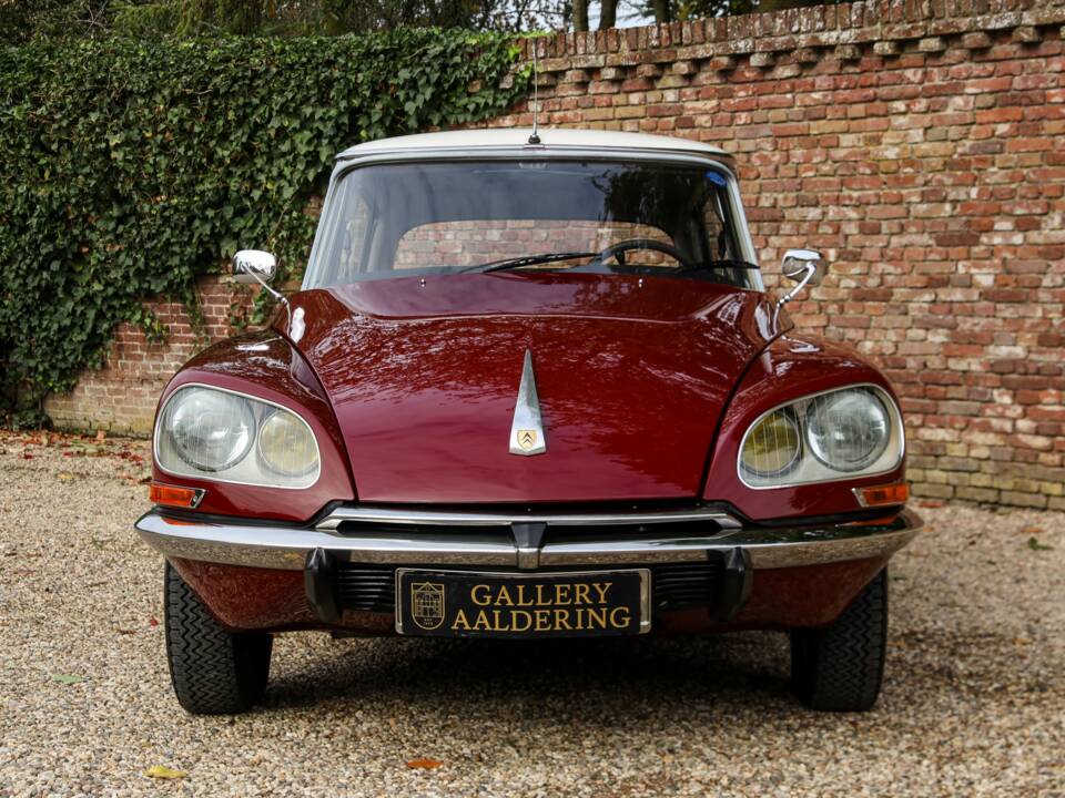 Image 38/50 de Citroën DS 21 (1971)