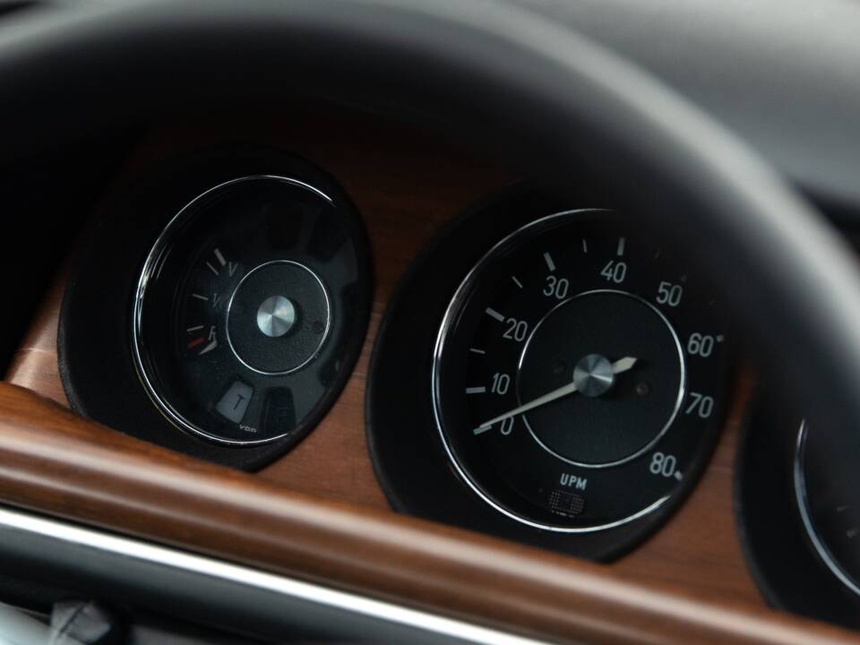 Afbeelding 14/50 van BMW 3.0 CSL (1974)