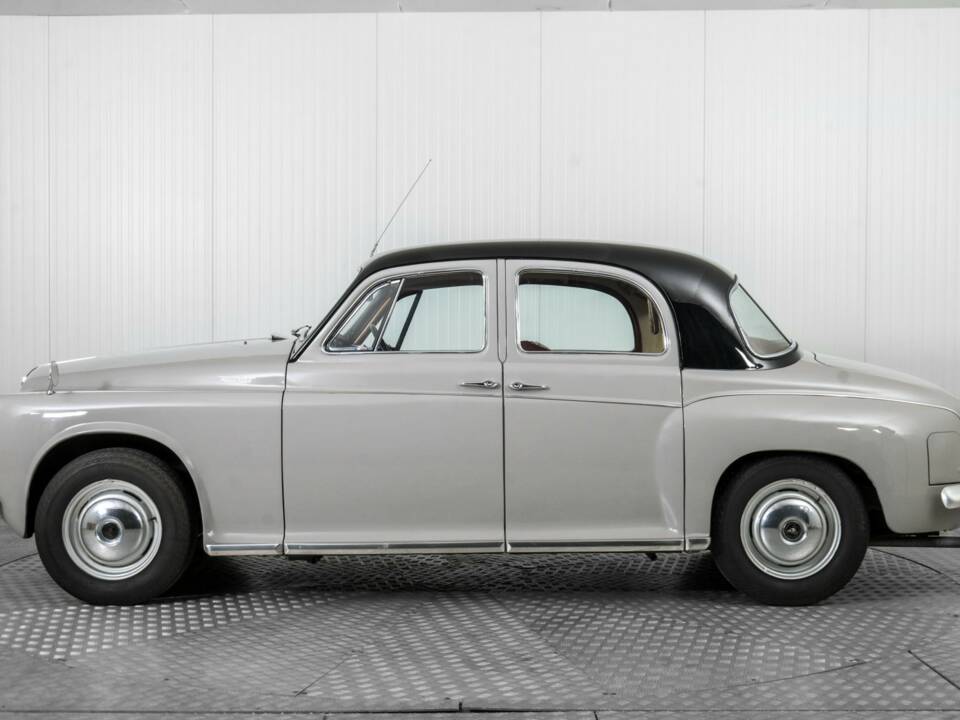 Image 9/50 de Rover 100 (1962)