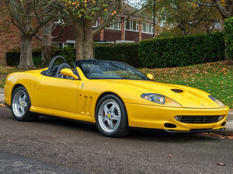 Immagine 2/30 di Ferrari 550 Barchetta (2001)