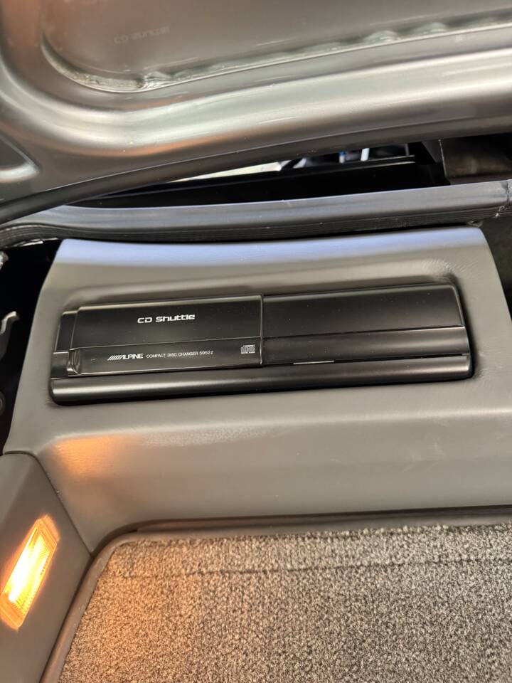 Imagen 33/47 de Jaguar XJ 220 (1993)